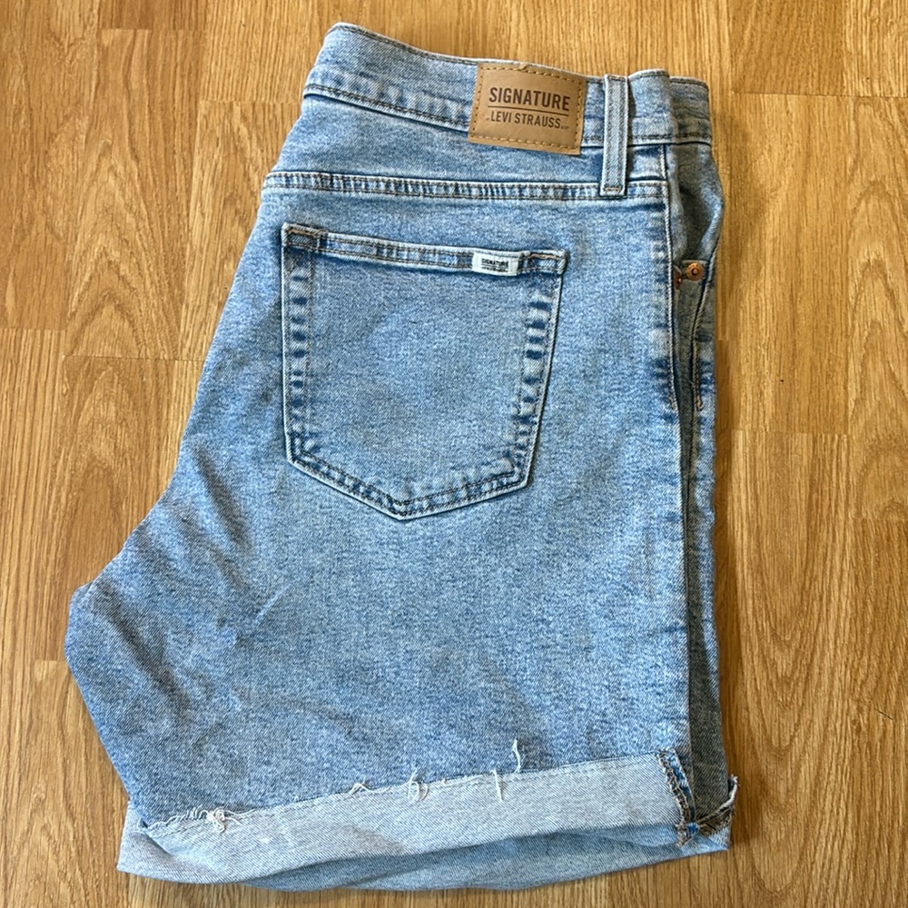 High Rise Levi’s